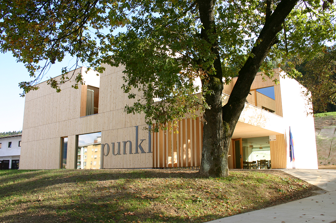 Youth_Hostel_PUNKL_-_Ravne_na_Koroskem.JPG