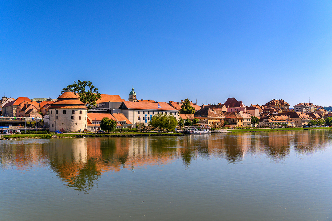 Lent_in_Maribor_-_Photographer_-_Andrej_Tarfila_-_Source_-_www-slovenia-info.jpg