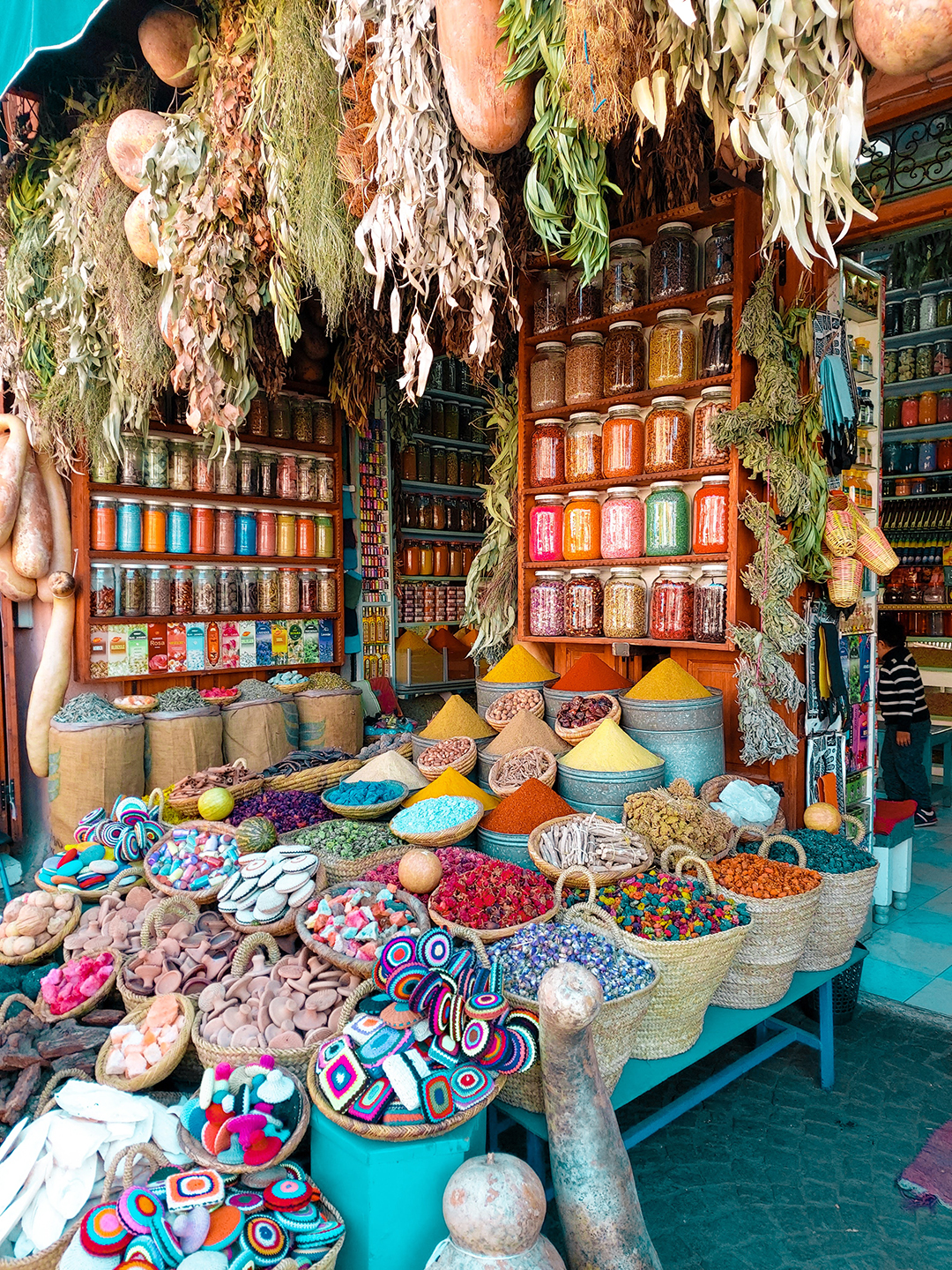Popotniski_nasveti_za_potovanje_v_Maroko_-_Travel_tips_for_traveling_to_Morocco_-_Photo_by_zakariae_daoui_on_Unsplash.jpg