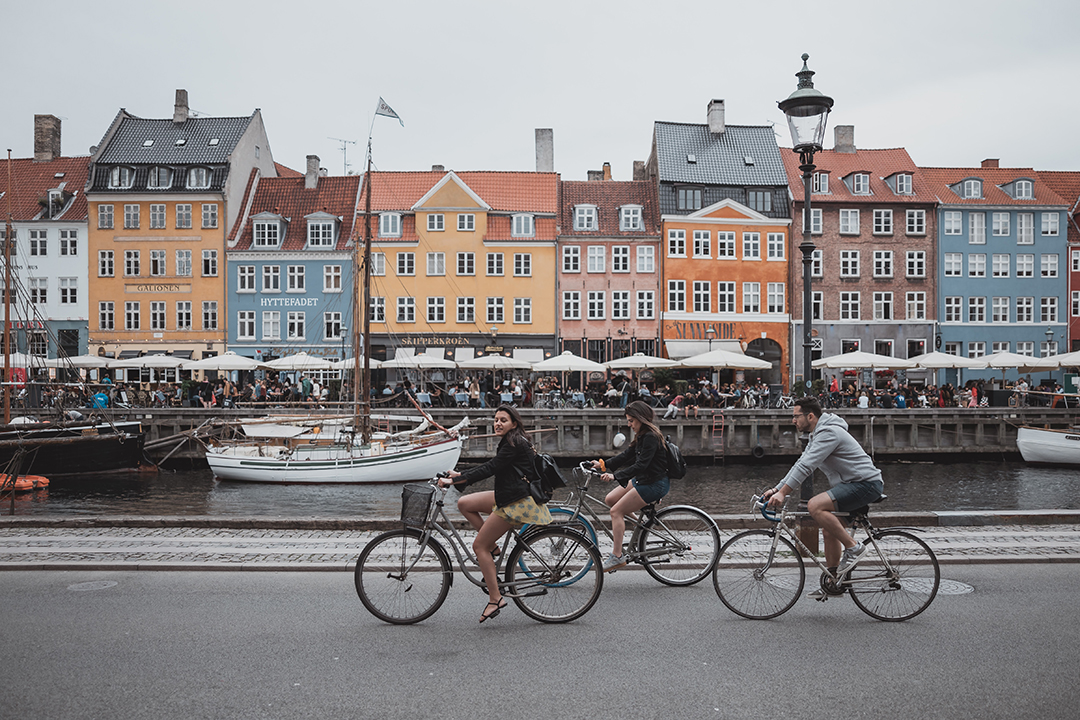Potovanje_v_Kopenhagen_-_Travel_to_Copenhagen_-_Photo_by_Febiyan_on_Unsplash.jpg