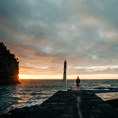 Photo_by_Parker_Hilton_on_Unsplash_-_400x400.jpg