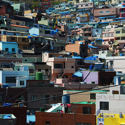Gamcheon_Culture_Village_-_Kulturna_vas_Gamcheon_400x400.JPG