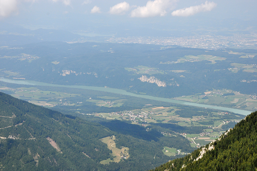 Avstrijske_Karavanke_-_Austrian_side_of_Karavanke_5.JPG
