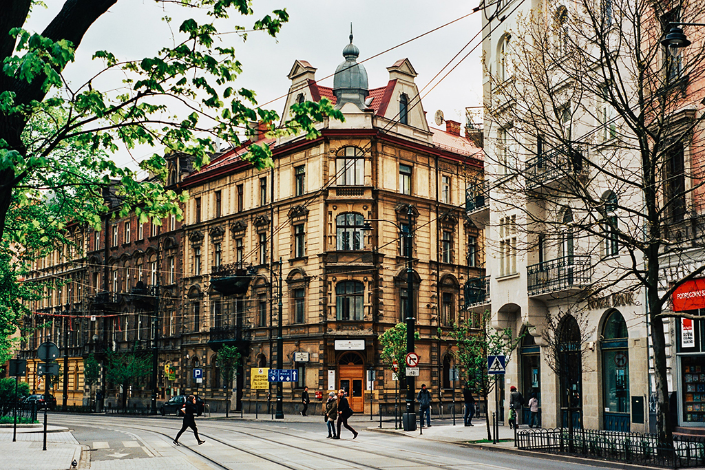 Potovanje_v_Krakov_-_Travel_to_Krakow_-_Photo_by_Ostap_Senyuk_on_Unsplash.jpg