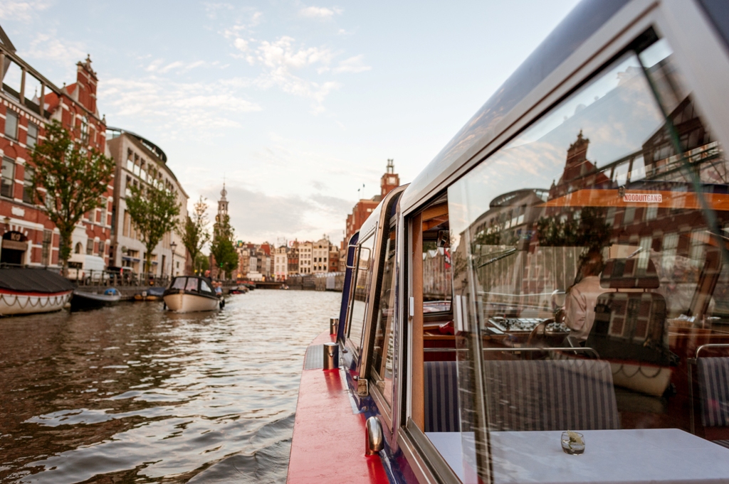 Amsterdam_Canal_Boat_Dinner_Cruise-_t42050-012.JPG