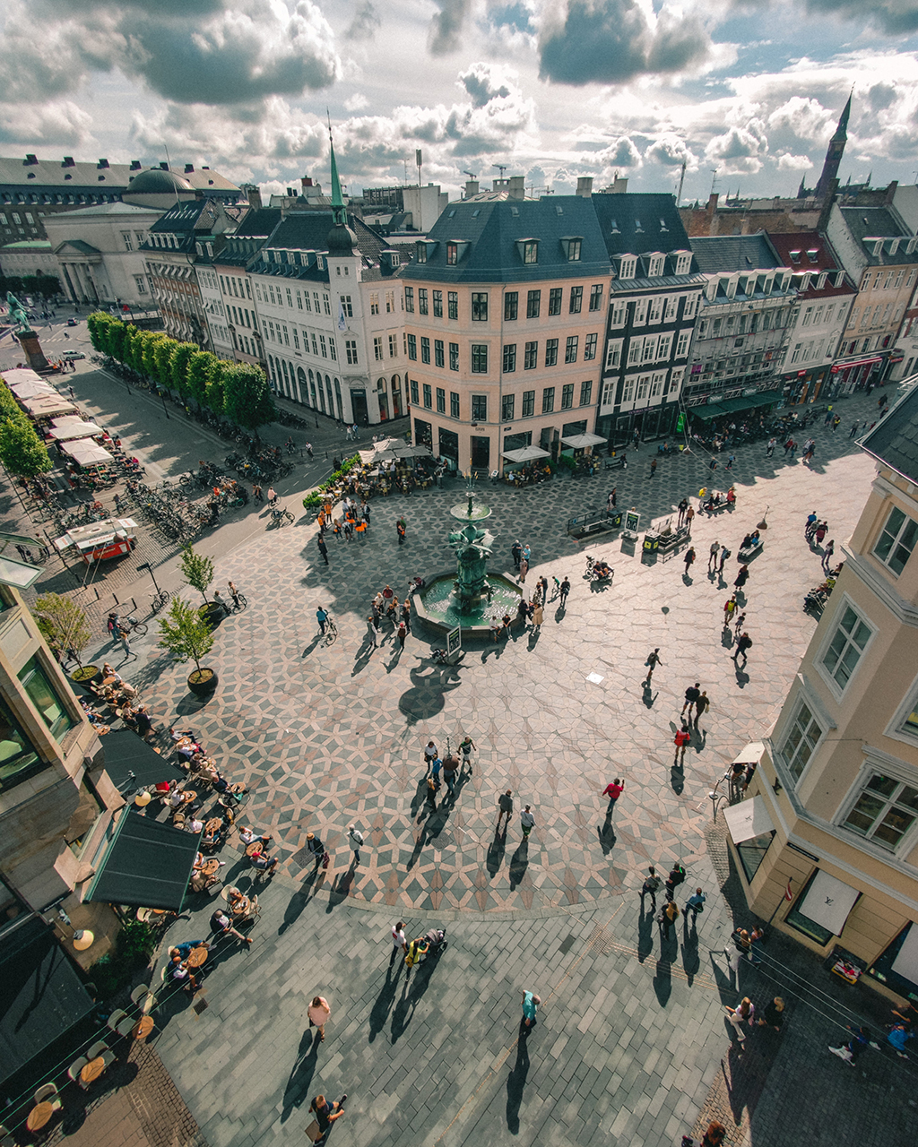 Photo_by_Svend_Nielsen_on_Unsplash.jpg