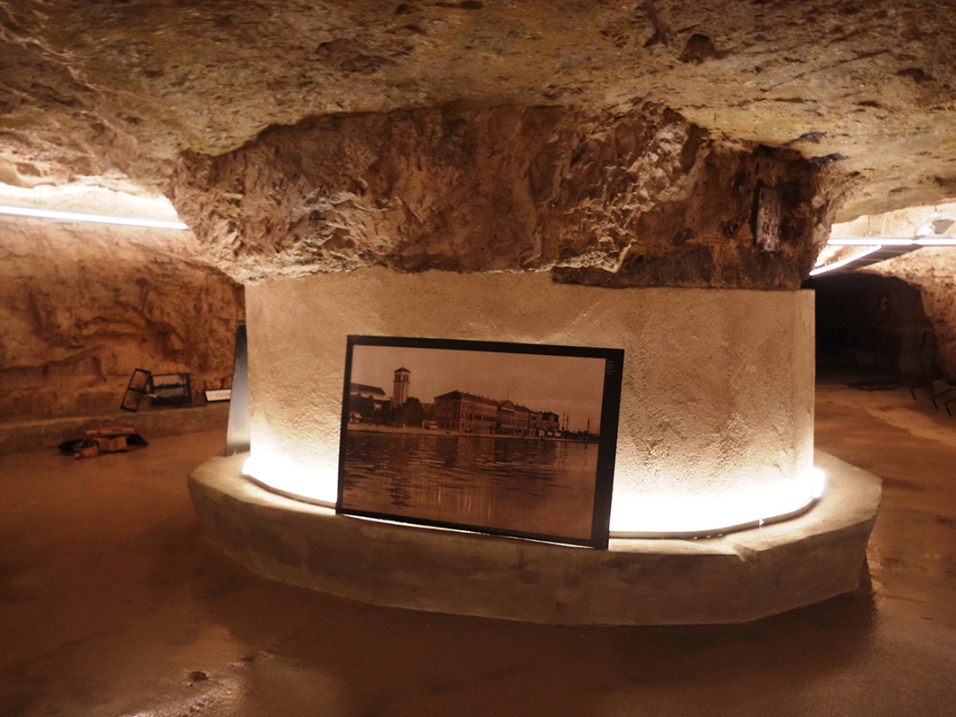 Skrivnostno_podzemlje_Hrvaske_-_The_mysterious_underground_of_Croatia_-_Pula_underground.JPG