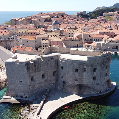 Travelling_to_Dubrovnik_-_Potovanje_v_Dubrovnik_400x400.JPG