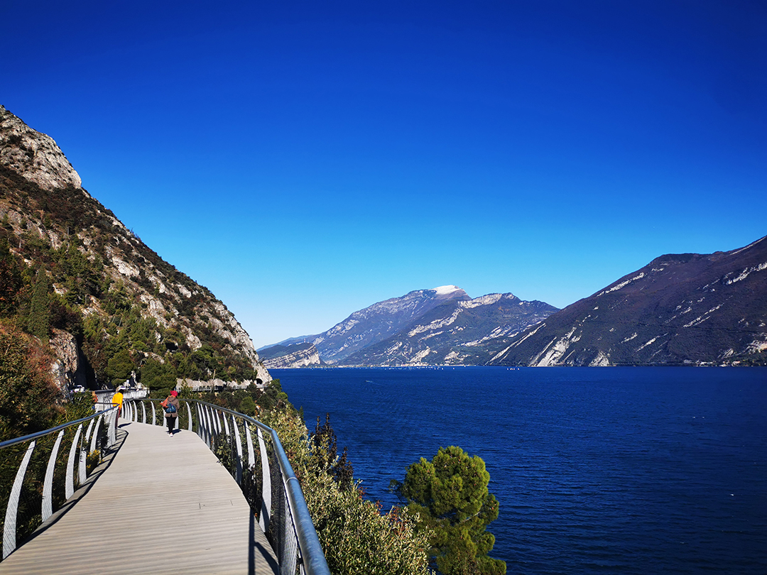 Potepanje_okoli_Gardskega_jezera_-_Wandering_around_Lake_Garda_14.jpg
