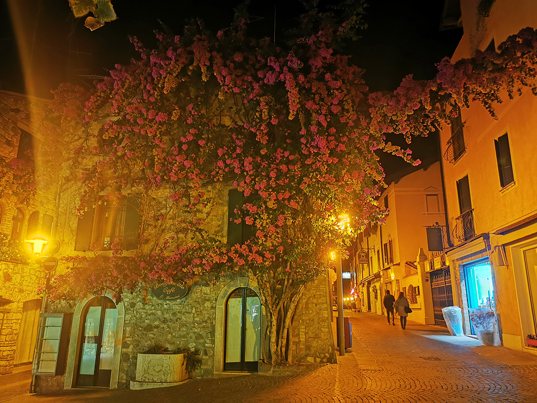Potepanje_okoli_Gardskega_jezera_-_Wandering_around_Lake_Garda_16.jpg