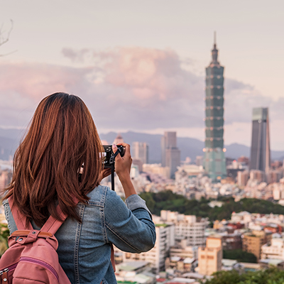 01_Potovanje_v_Kitajsko_mesto_Tajpej_-_Travel_to_the_Chinese_city_of_Taipei_-_Envato_400x400.jpg