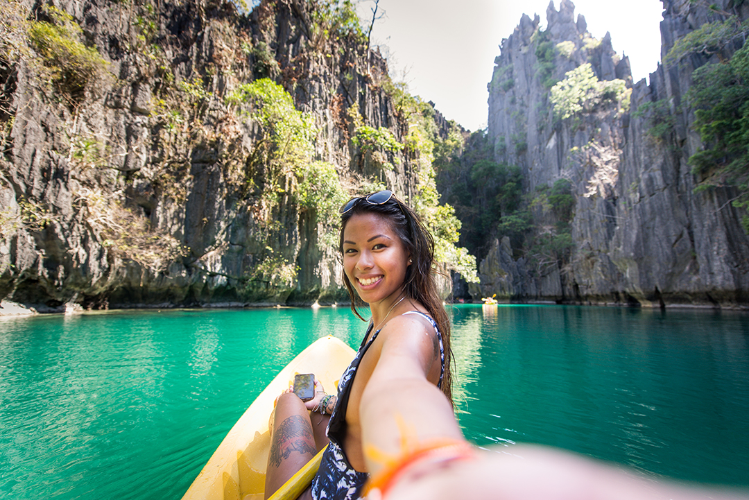 01_Potovanje_po_Filipinih_-_Traveling_in_the_Philippines_-_Envato_3.jpg
