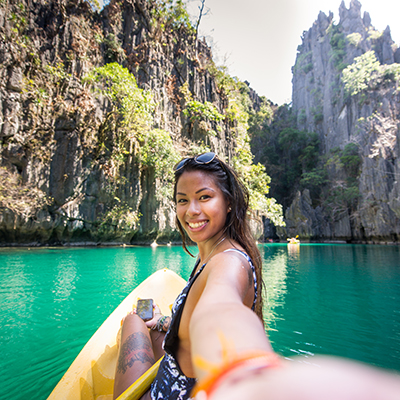 01_Potovanje_po_Filipinih_-_Traveling_in_the_Philippines_-_Envato_400x400.jpg