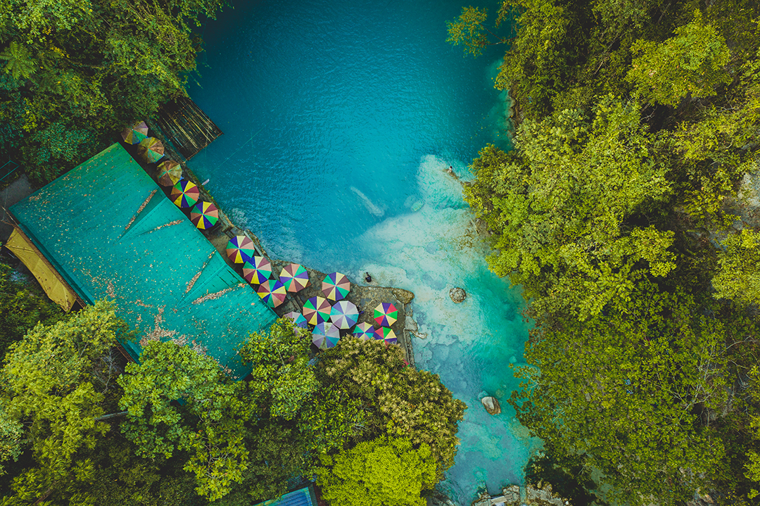 06_Potovanje_po_Filipinih_-_Traveling_in_the_Philippines_-_Envato_2.jpg