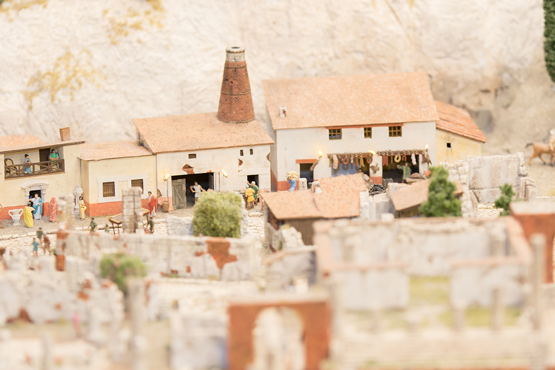 02_-_Oglejte_si_anticne_Pompeje_-_Explore_ancient_Pompeii_-_Envato.jpg