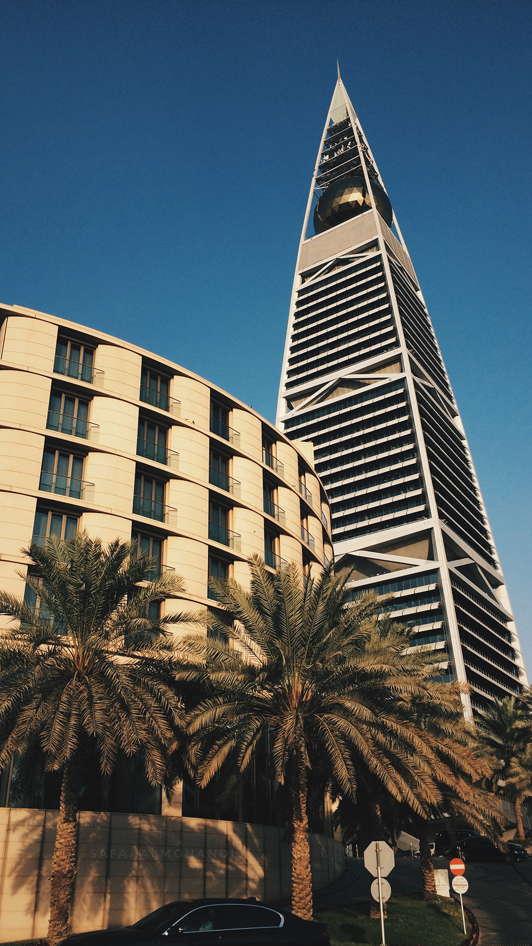 02_Photo_by_Safaa_Almohandis_on_Unsplash.jpg