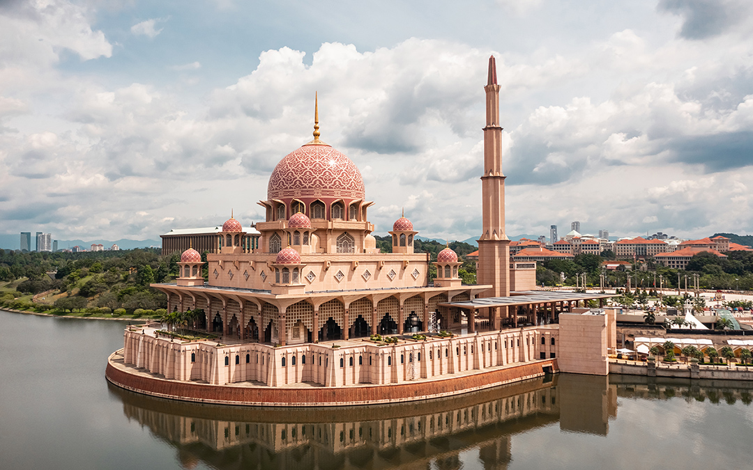 05_Potovanje_v_Kuala_Lumpur_-_Traveling_to_Kuala_Lumpur_-_ENVATO.jpg