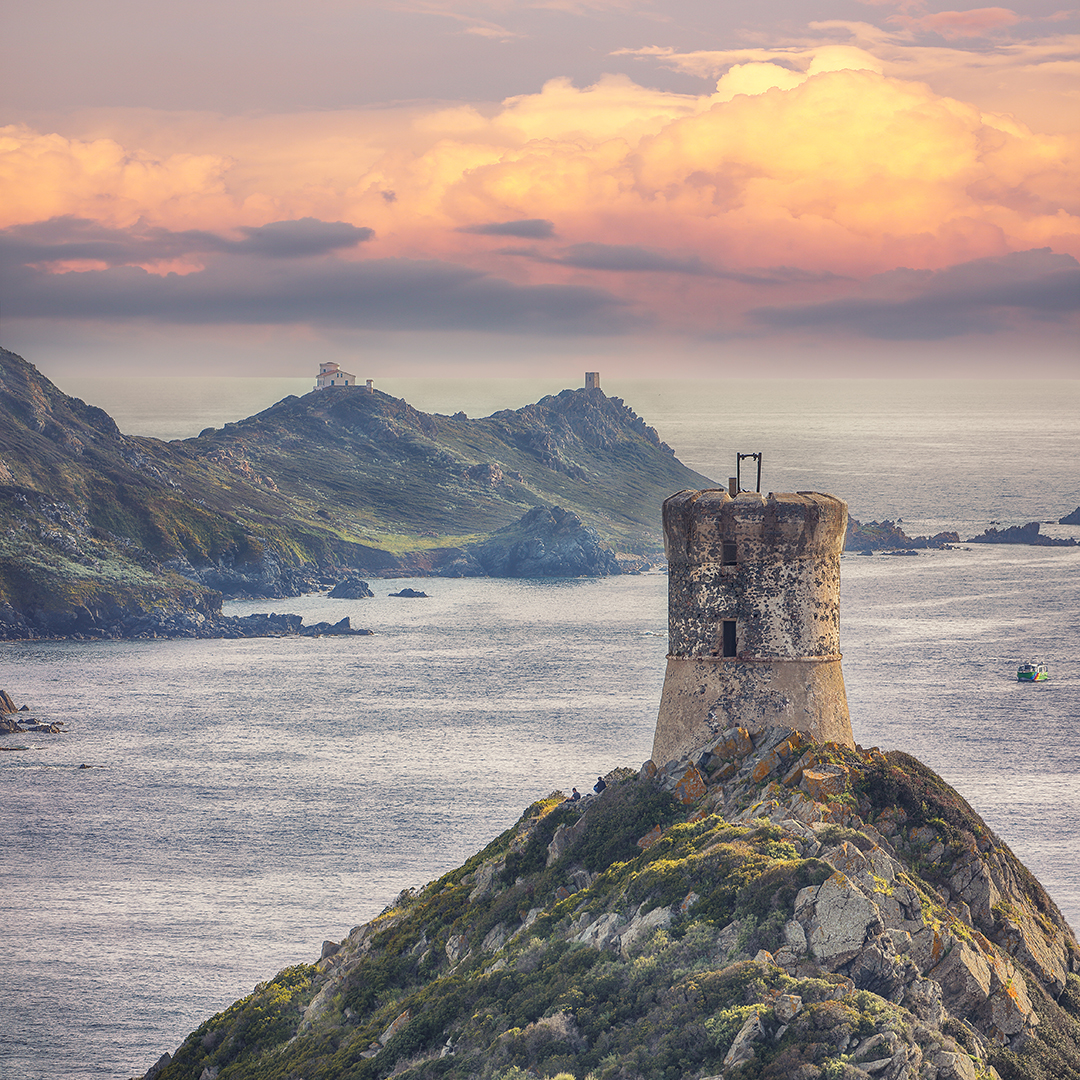 04_Znamenitosti_Korzike_-_Sights_of_Corsica_-_ENVATO.jpg