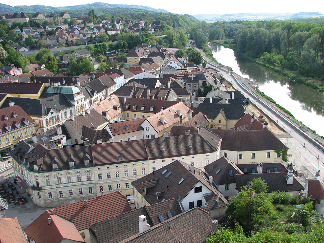Ogled_mesta_Durnstein_-_Sightseeing_in_Durnstein_2.JPG