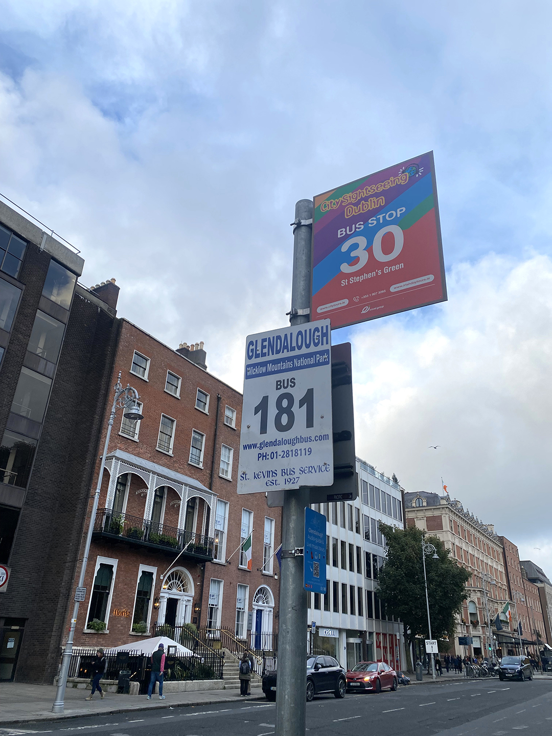 Avtobusno postajališče v Dublinu za linijo proti Glendaloughu